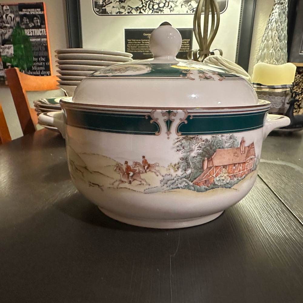 Noritake Kelcraft Ireland Pursuit ~ 8 Place Settings